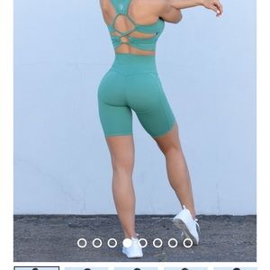 Bombshell sportswwar set in jade. gorgeous